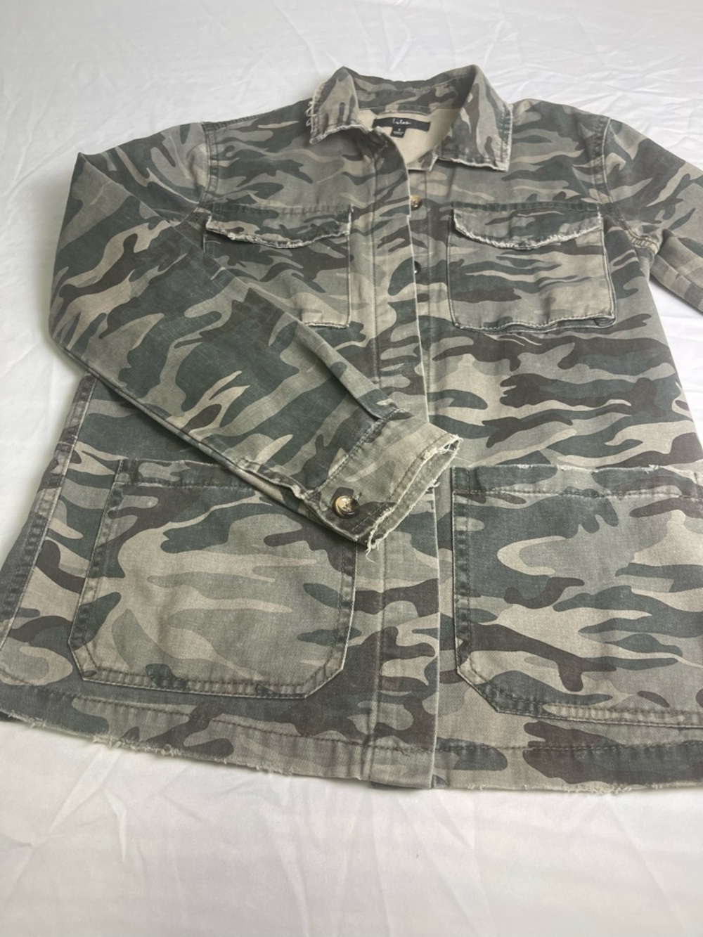 Lulu's Olive Green Camo Utility Jacket size S Button Front Cotton